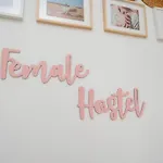 Female * פארו