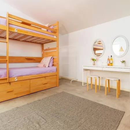 Hostel Female *